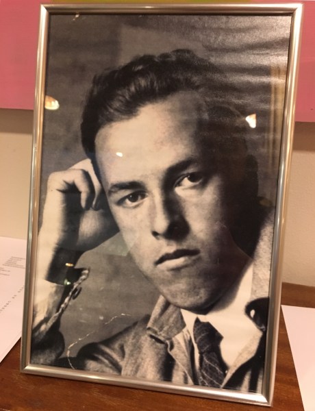 12692E2B-0C78-4FD2-B85F-F1FE7A1A1349